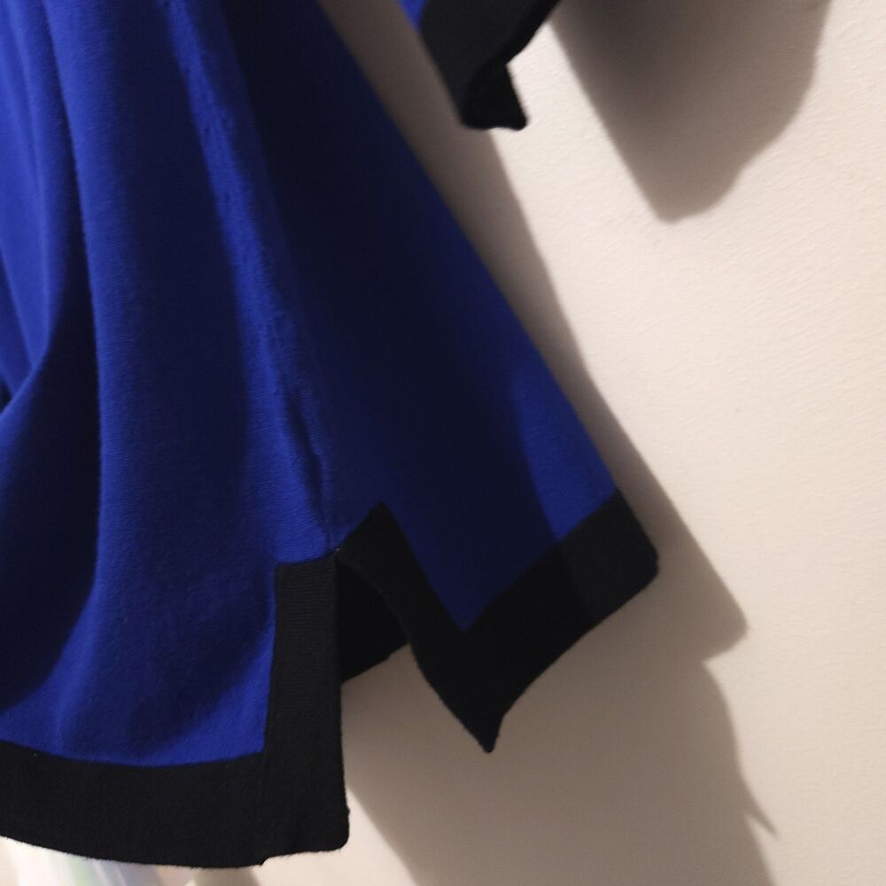 Cable and Gauge Top Sweater Size Large Royal Blue Color - Picture 4 of 13